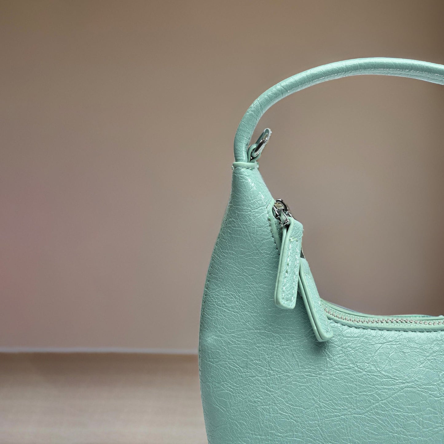 Hobo Bag - Pale Blue Lilly